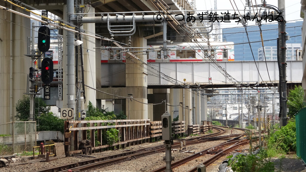 JR横須賀線と湘南新宿ラインが分岐する蛇窪信号場