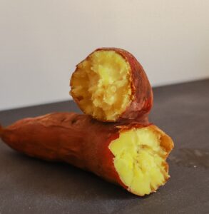 【おいしいを選ぶノウハウ】さつまいも「紅はるか」の特徴は?甘くない?まずい?焼き芋に最適?徹底解説!