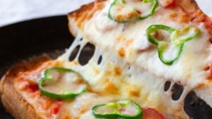 業務スーパーのピザソースが万能!アレンジレシピ8選!