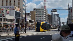 【宇都宮LRT】開業式に向けて回送列車運転 ミュージックホーンを鳴らしながら走行